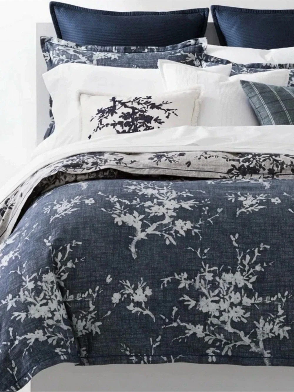 Ralph Lauren Eva Open Weave Decorative Pillow 20